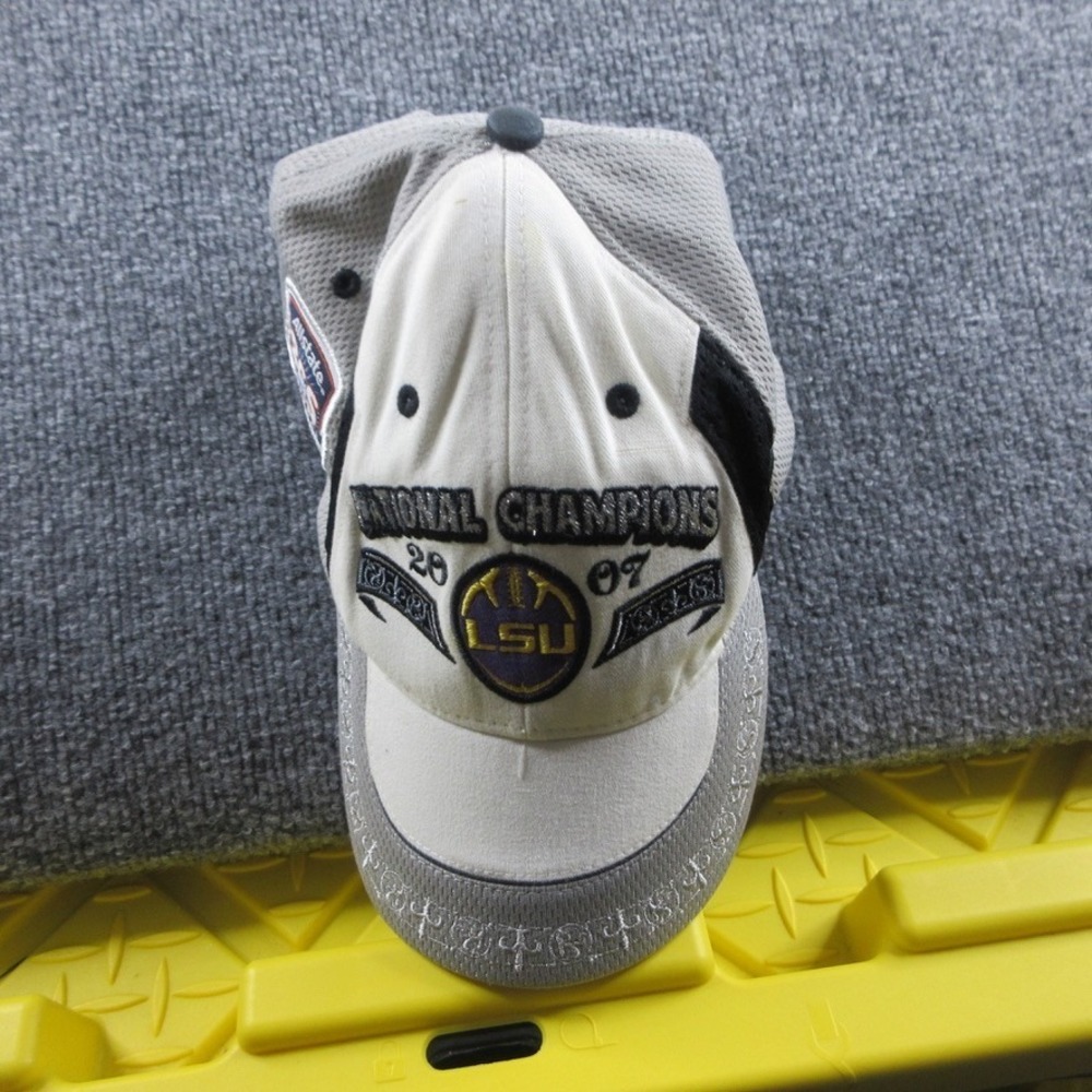 LSU Tigers Hat Cap Strap Back Men One Size Nike 2007 National Champions Football
